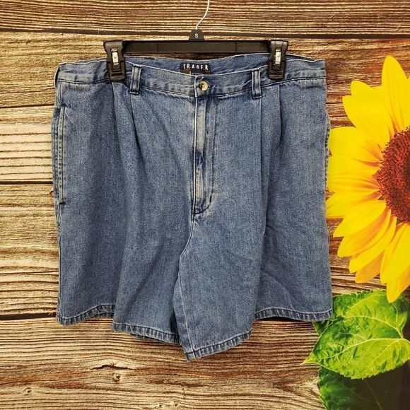 Trader Bay pleated front jean shorts Pre-owned - Picture 1 of 4